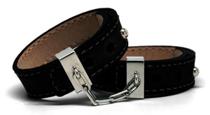 Incoqnito Leather Handcuffs